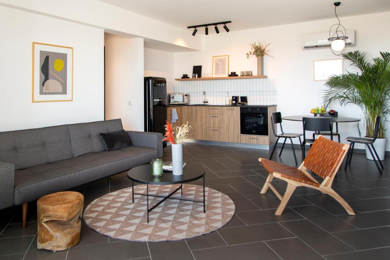 لارنكا Liv Urban Suites المظهر الخارجي الصورة