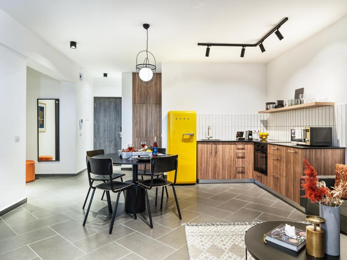 لارنكا Liv Urban Suites المظهر الخارجي الصورة