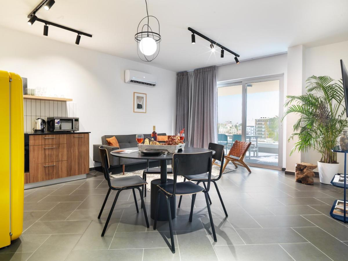 لارنكا Liv Urban Suites المظهر الخارجي الصورة