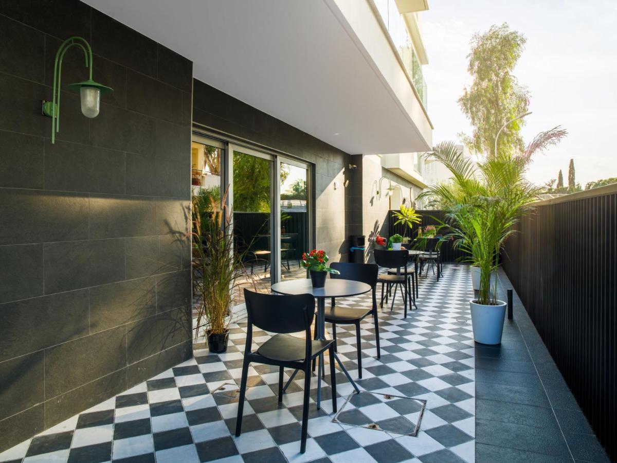 لارنكا Liv Urban Suites المظهر الخارجي الصورة