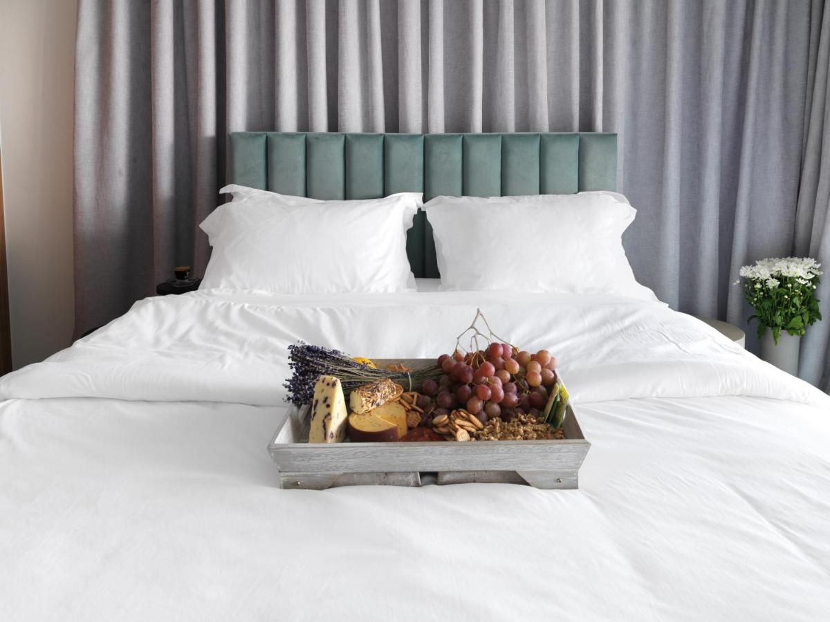 لارنكا Liv Urban Suites المظهر الخارجي الصورة